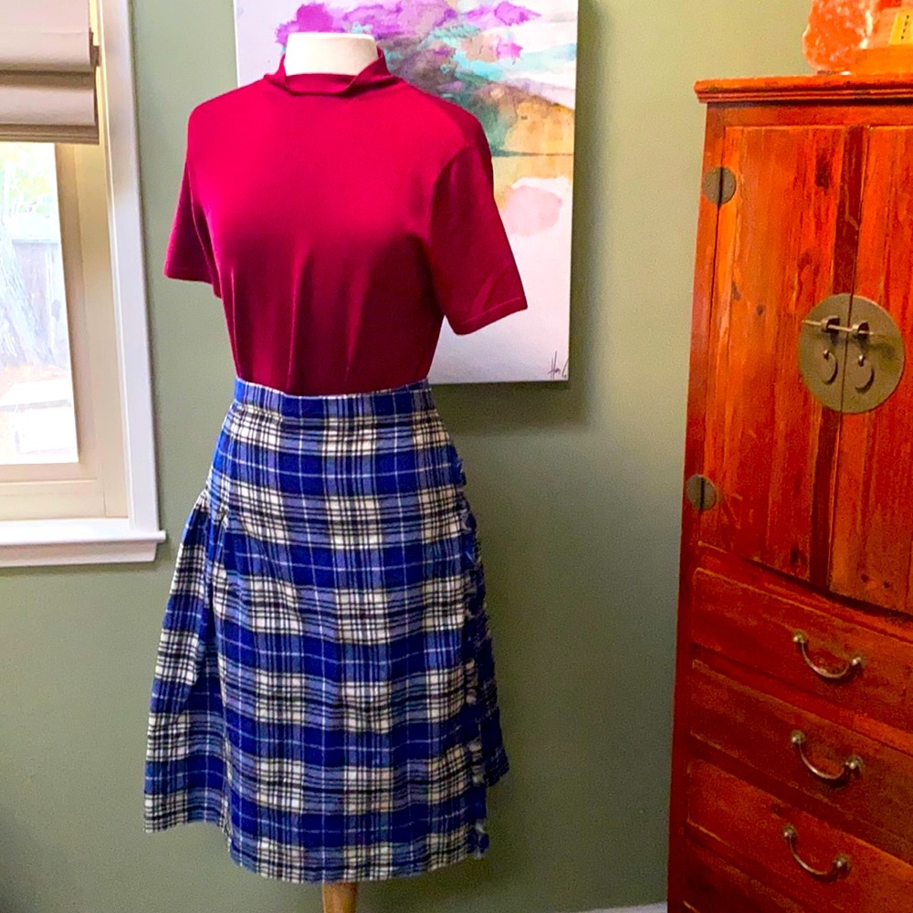Authentic Strathmore Scotland wool wrap-around kilt